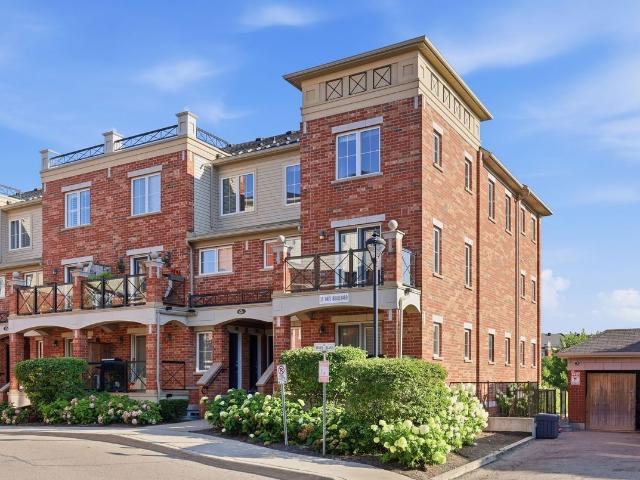 House for rent in Oakville, Golden Horseshoe