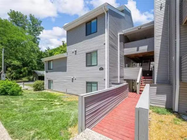 Condo for rent in Ballwin