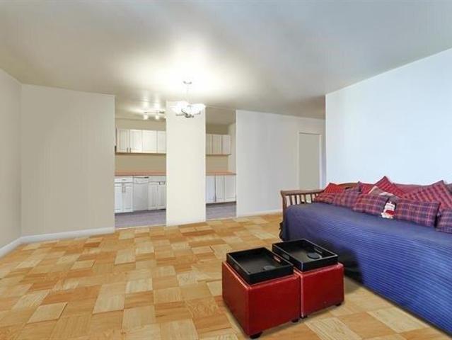 Condo for sale in Hudson, New Jersey