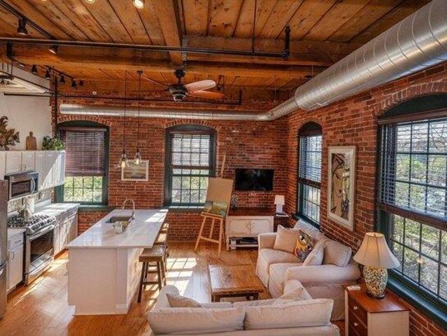 Condo for sale in Amesbury, Massachusetts