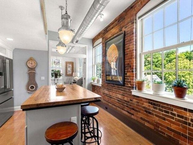 Condo for sale in Amesbury, Massachusetts