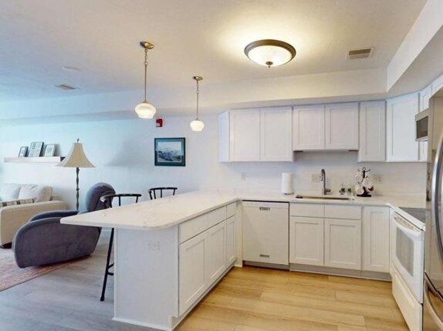 Condo for sale in Amherst, Hampshire County