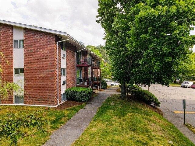 Condo for sale in Andover, Massachusetts