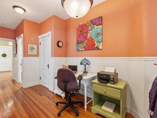 Condo for sale in Arlington, Middlesex County