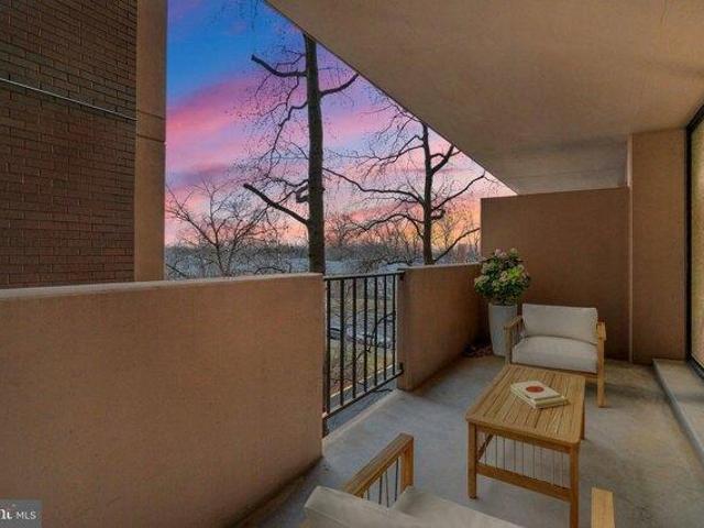 Condo for sale in Virginia