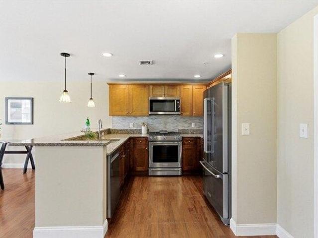 Condo for sale in Bedford, Massachusetts
