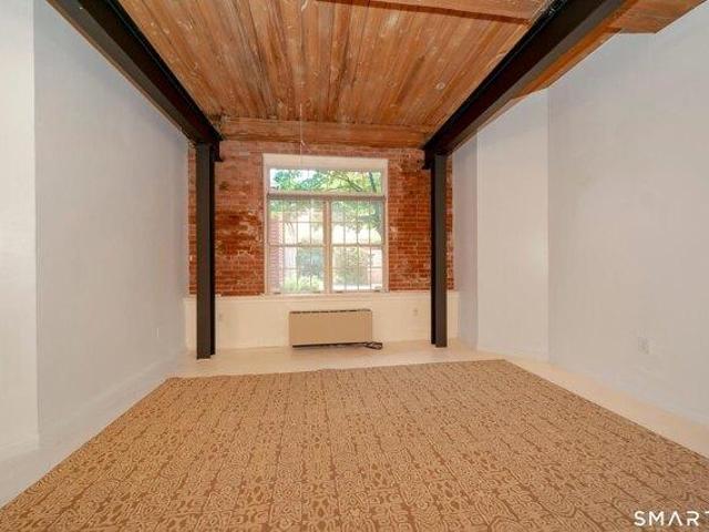 Condo for sale in Berlin, Connecticut
