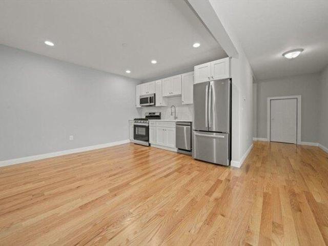 Condo for sale in Beverly, Massachusetts