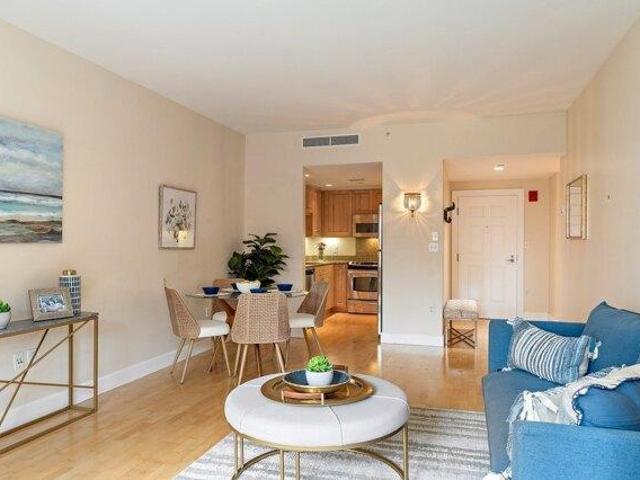 Condo for sale in Beacon Hill, Boston