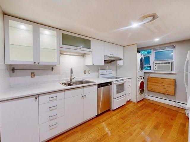 Condo for sale in Aberdeen, Boston