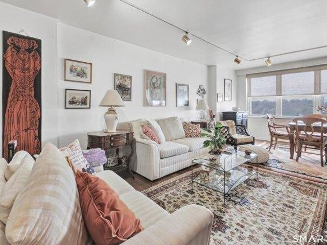Condo for sale in Bridgeport, Connecticut