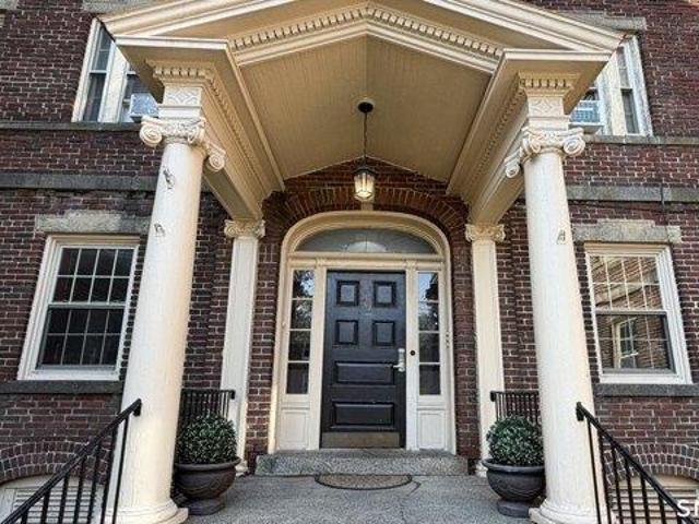 Condo for sale in Marina Park Historic District, Bridgeport