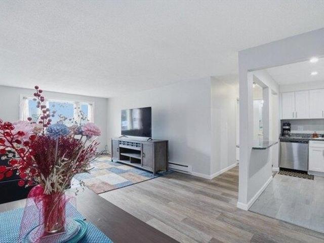 Condo for sale in Bridgewater, Massachusetts
