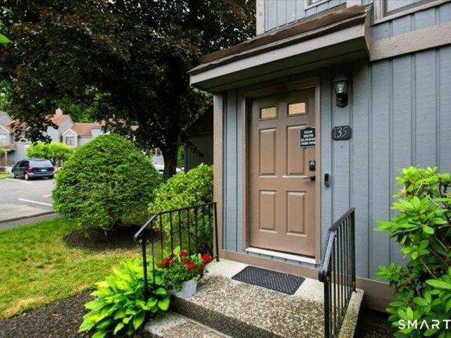 Condo for sale in Brookfield, Connecticut