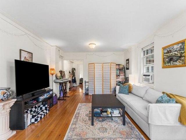 Condo for sale in North Brookline, Brookline