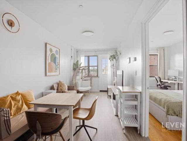 Condo for sale in Arverne, New York