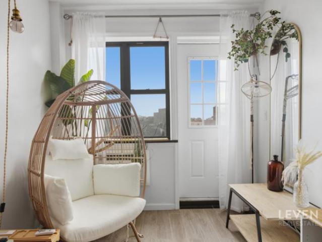Condo for sale in Arverne, New York