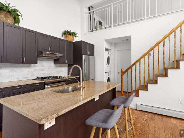 Condo for sale in Arverne, New York