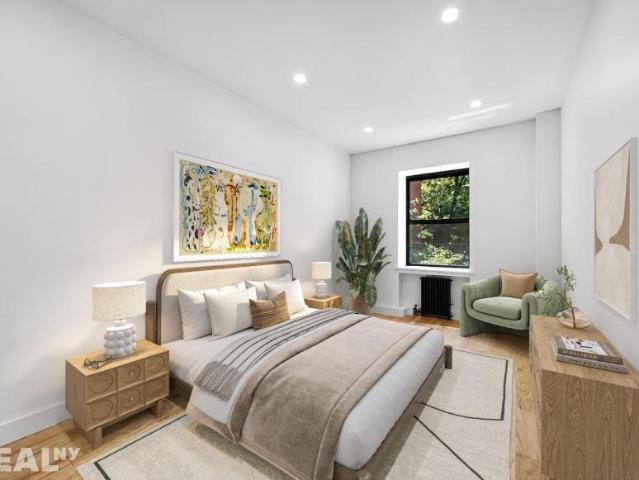 Condo for sale in Arverne, New York