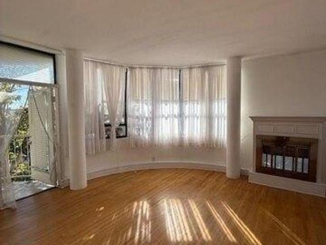 Condo for sale in Arverne, New York