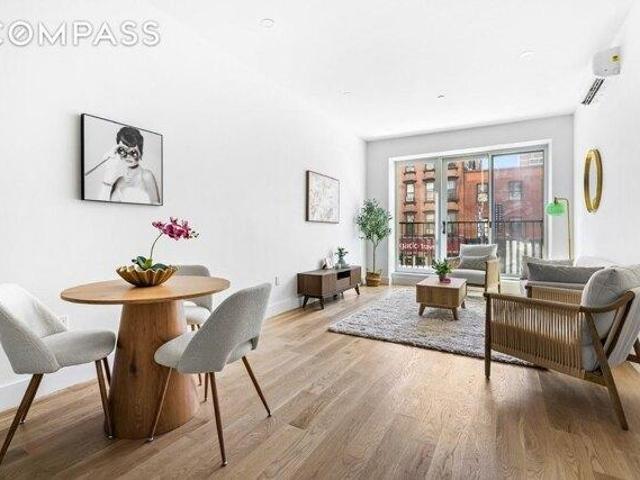 Condo for sale in Arverne, New York