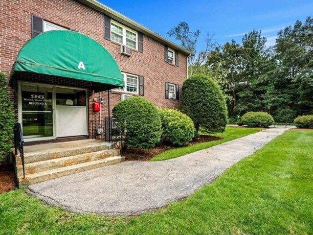 Condo for sale in Chelmsford, Massachusetts