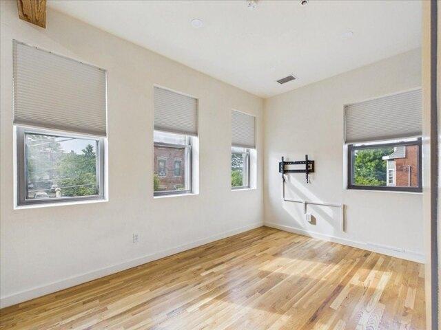 Condo for sale in Chelsea, Massachusetts