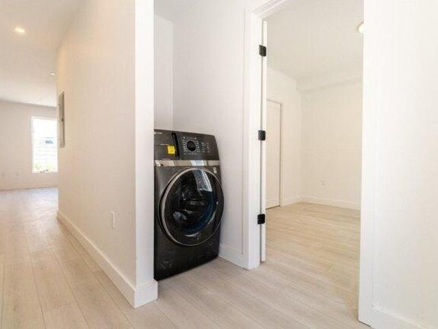 Condo for sale in Waterfront, Chelsea