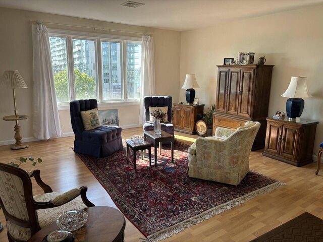 Condo for sale in Cliffside Park, New Jersey
