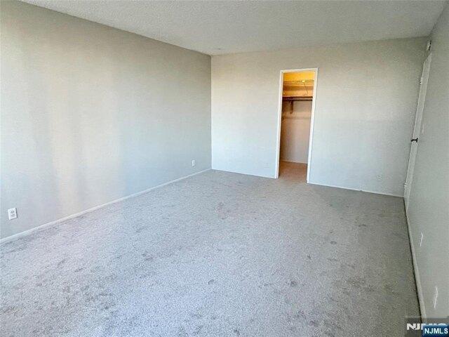 Condo for sale in Fort Lee, New Jersey