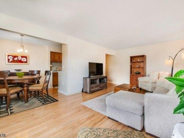 Condo for sale in Passaic, New Jersey