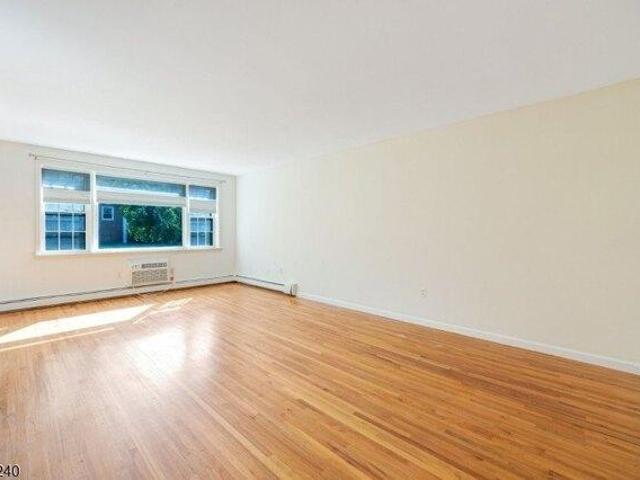 Condo for sale in Passaic, New Jersey