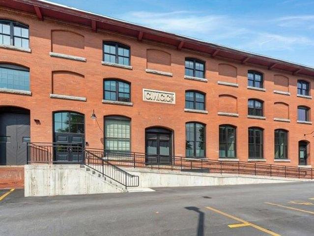 Condo for sale in Clinton, Massachusetts