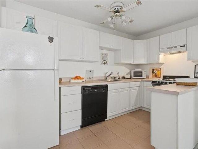 Condo for sale in Cranston, Rhode Island