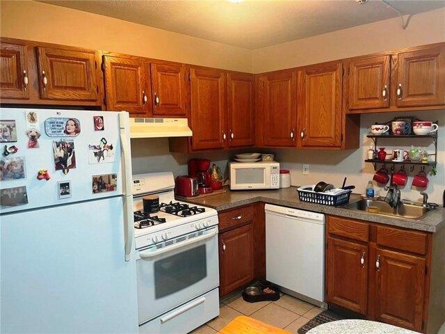 Condo for sale in Cranston, Providence County