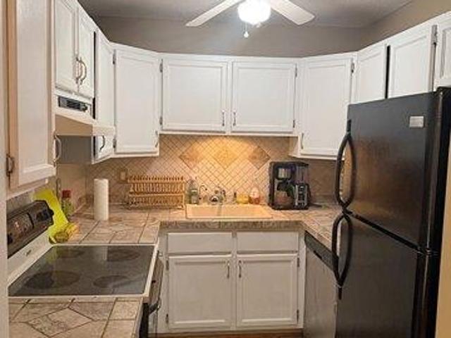 Condo for sale in Cromwell, Connecticut