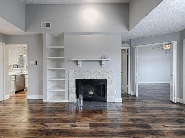 Condo for sale in Dallas, Texas