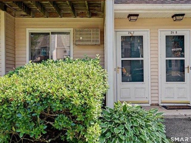 Condo for sale in Danbury, Connecticut
