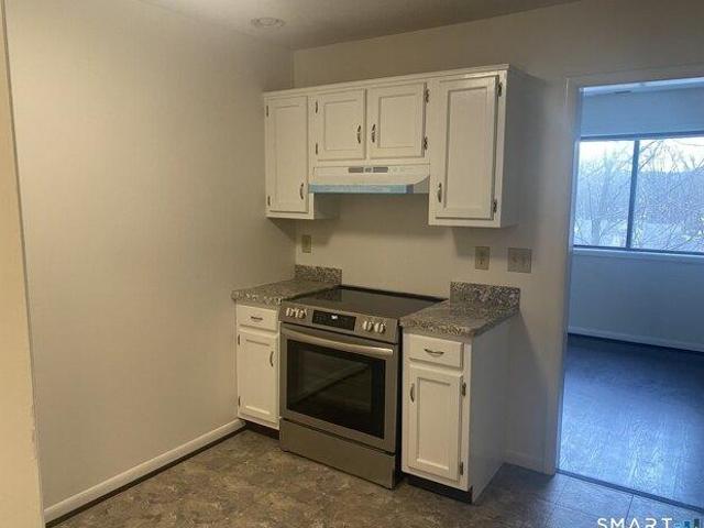 Condo for sale in Danbury, Connecticut