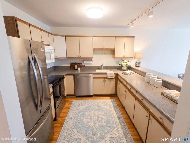Condo for sale in Danbury, Connecticut