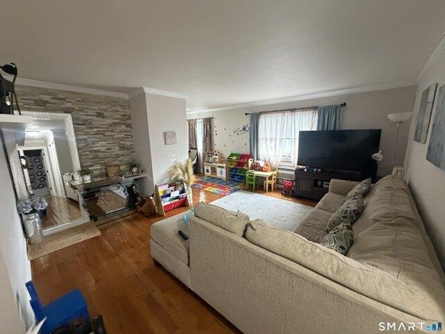 Condo for sale in Germantown, Danbury