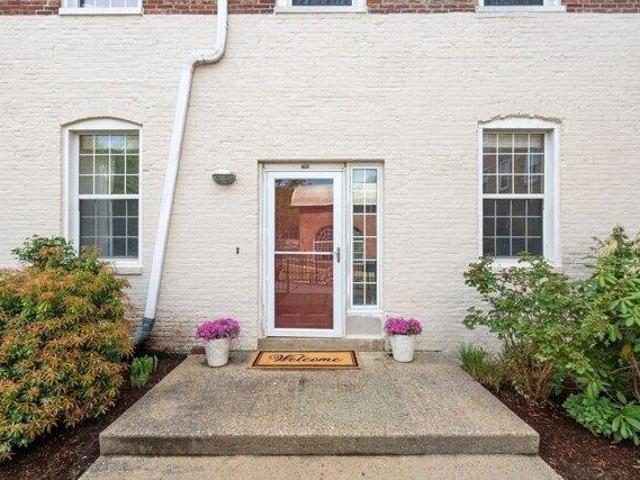 Condo for sale in Dedham, Massachusetts