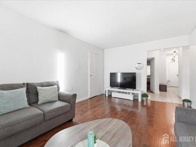 Condo for sale in East Brunswick, New Jersey
