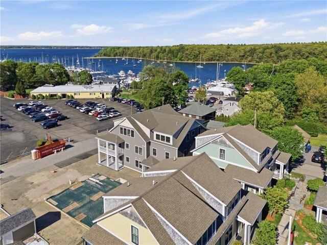 Condo for sale in East Greenwich, Rhode Island
