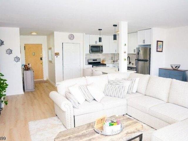 Condo for sale in Elm Park Village, East Orange