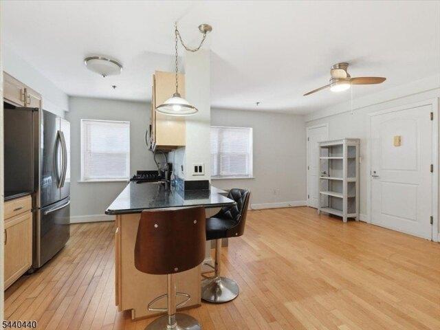 Condo for sale in East Orange, Essex County