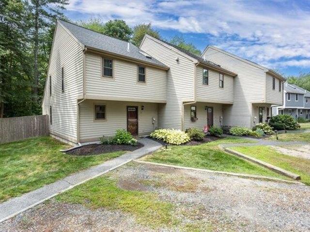Condo for sale in Bristol, Massachusetts