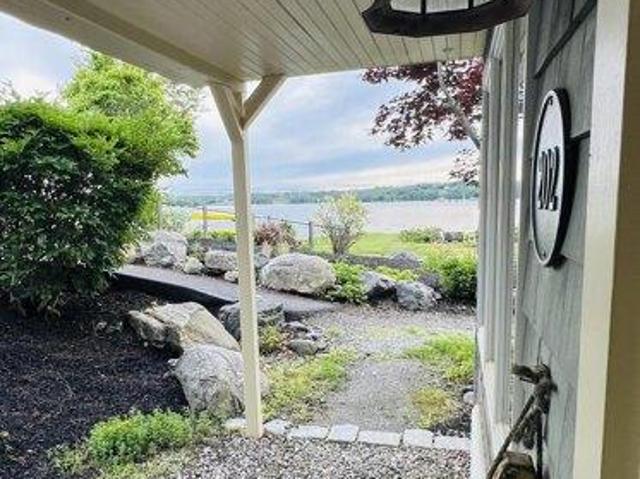 Condo for sale in Edgecomb, Maine