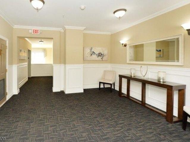 Condo for sale in Elmwood Park, Bergen County