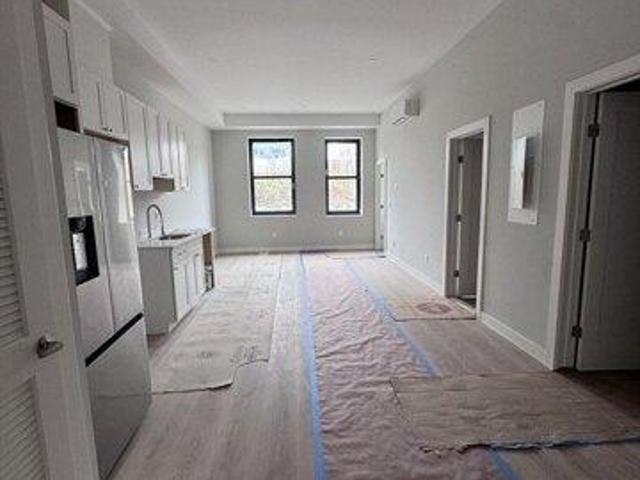 Condo for sale in Bristol, Massachusetts